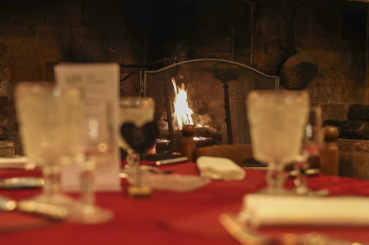 Lou Caleou Hotel