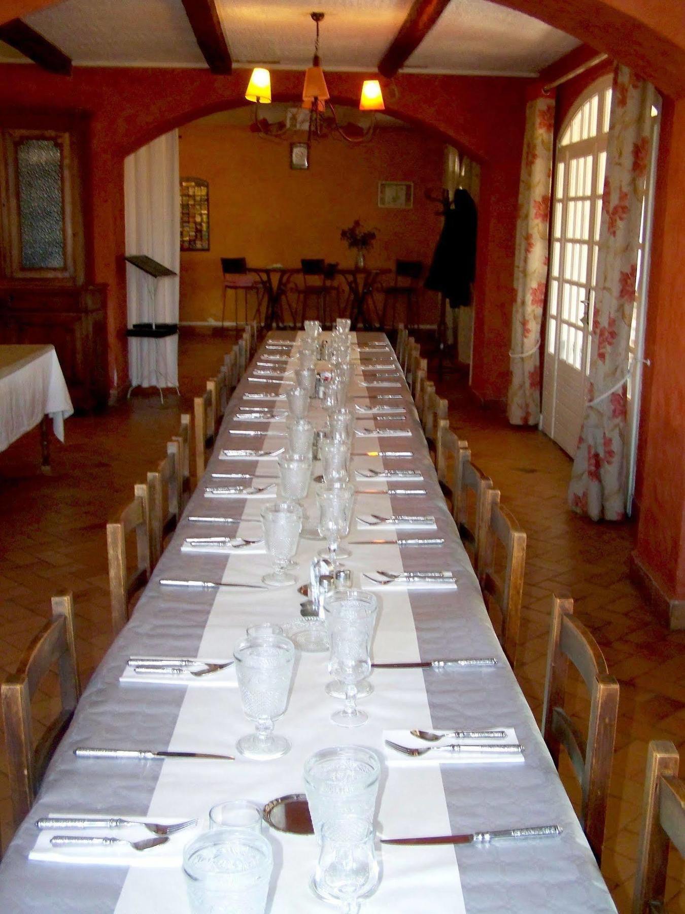 Lou Caleou Hotel Vénéjan